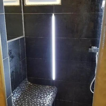 Apartment Dans Village Naturiste Le Cap